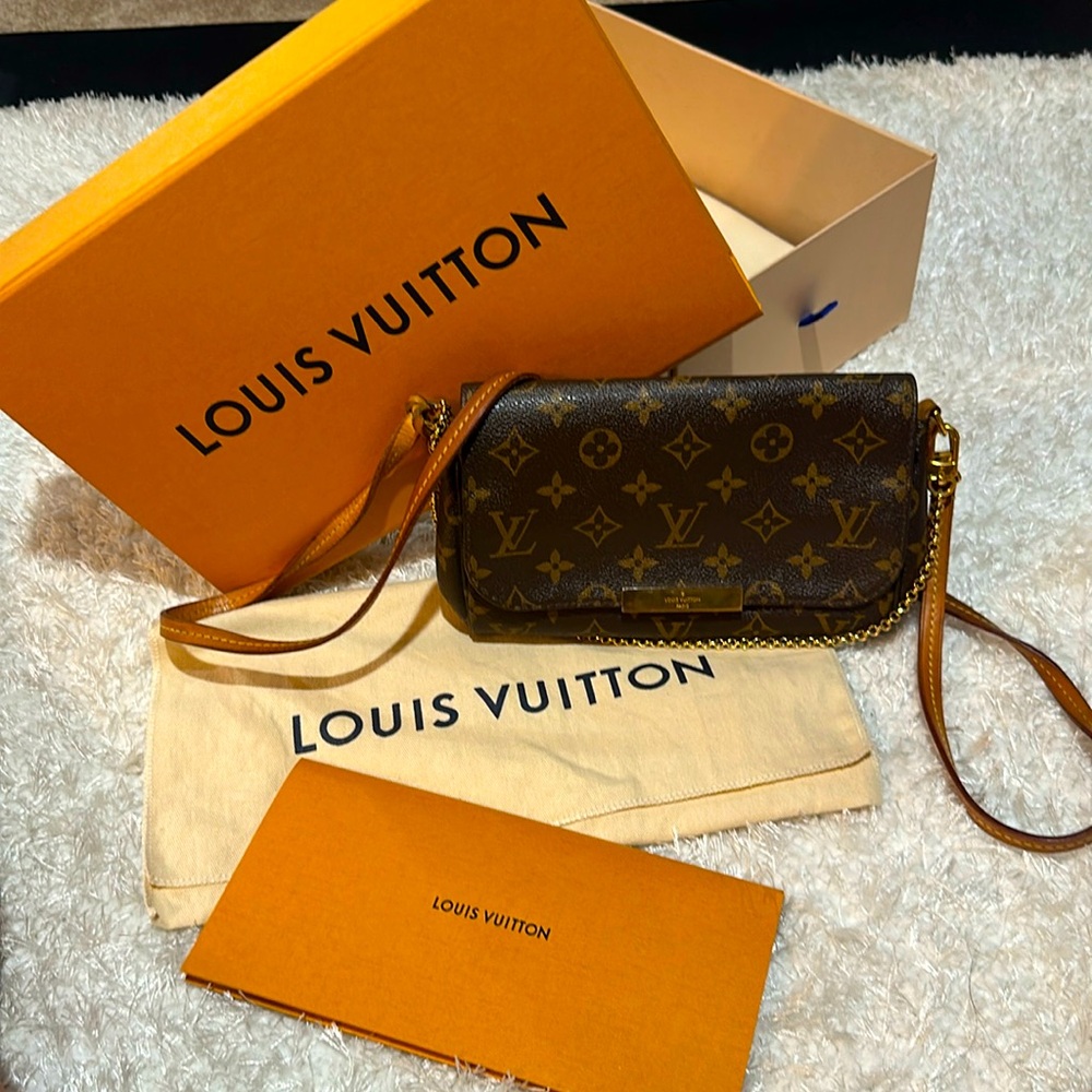 COPY - Louis Vuitton favorite pm